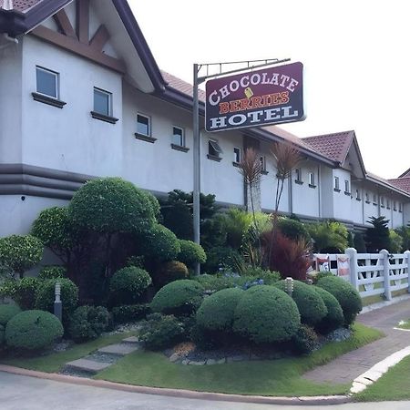 Chocolate And Berries Hotel Baliuag Экстерьер фото