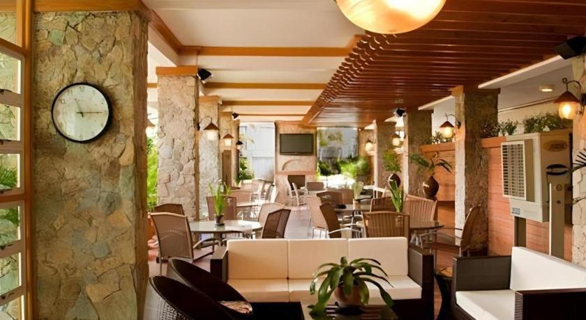 Chocolate And Berries Hotel Baliuag Экстерьер фото